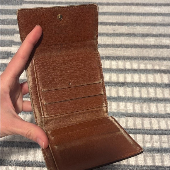 Louis Vuitton Dark Brown Monogram Wallet-Call outs - Picture 12 of 14